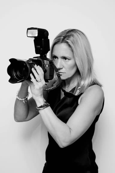 SUZ CAMERA - Suzanne Hodgson